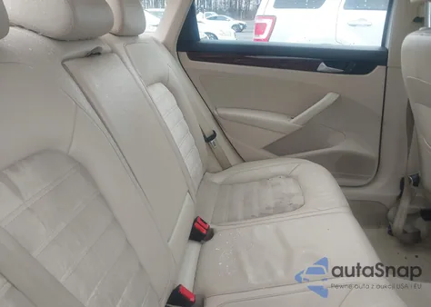 2013 Volkswagen Passat 2.5L Sel Premium из США, поврежденный, VIN 1VWCH7A32DC038984